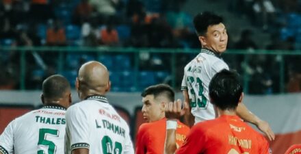 PSS Sleman saat bermain di Liga 2 2018.