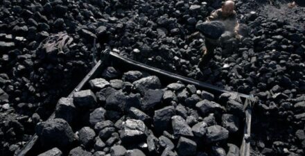 Ketergantungan Energi Fosil: Batu Bara Mendominasi Bauran Energi Indonesia