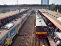 Kementerian Perhubungan Belum Pastikan Kelanjutan Proyek KRL Hingga Karawang