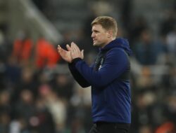 Eddie Howe Putuskan Newcastle United Tak Gelar Pesta Natal, Fokus pada Prestasi di Lapangan