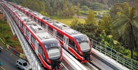 Jadwal terbaru LRT Jabodebek Desember 2023.
