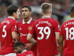 Bayern Munich Berusaha Merebut Varane dari Manchester United