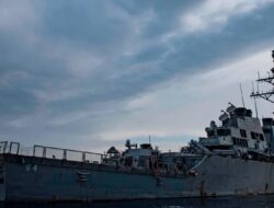 Tegang di Laut Merah: USS Carney Cepat Bertindak