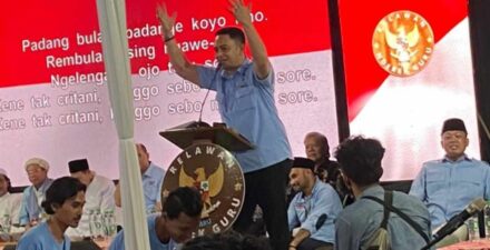 Suasana acara Peluncuran Relawan Nderek Guru Indonesia. (Dok. Istimewa)