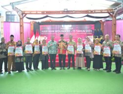 Gubernur Mahyeldi dan 15 Bupati/Wako se-Sumbar Terima Piagam Pemda Peduli HAM dari Kemenkumham