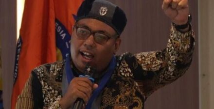 Koordinator Wilayah III PP Gerakan Mahasiswa Kristen Indonesia ( Korwil III PP GMKI ), Carlos Wawo