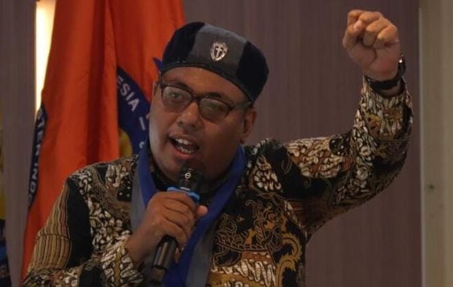 Koordinator Wilayah III PP Gerakan Mahasiswa Kristen Indonesia ( Korwil III PP GMKI ), Carlos Wawo