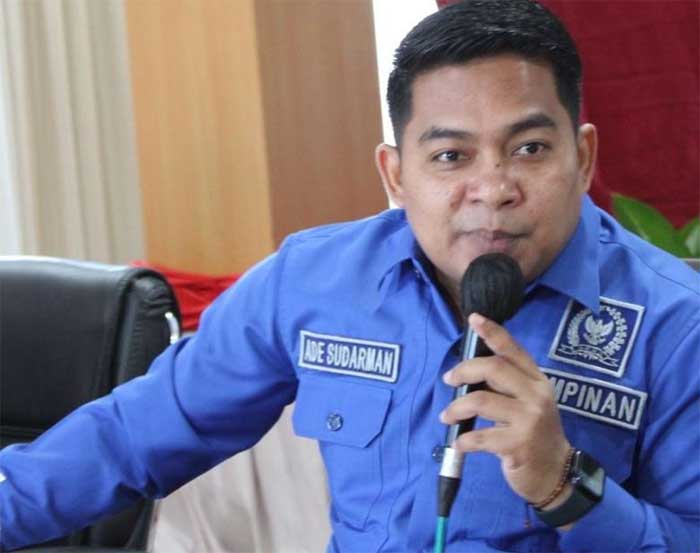 Plt Ketua PSSI Dharmasraya Ade Sudarman.