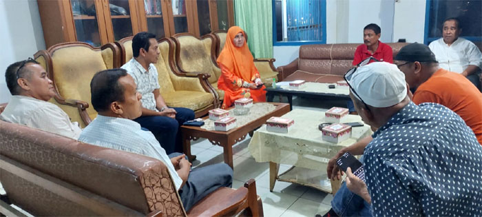 Anggota DPR RI, Nevi Zuairina saat bersilaturrahim dengan pengurus PWI Sumbar, Kamis 14 Desember 2023 malam.