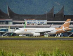 Bandara Minangkabau Kembali Beroperasi Normal Setelah Erupsi Gunung Marapi