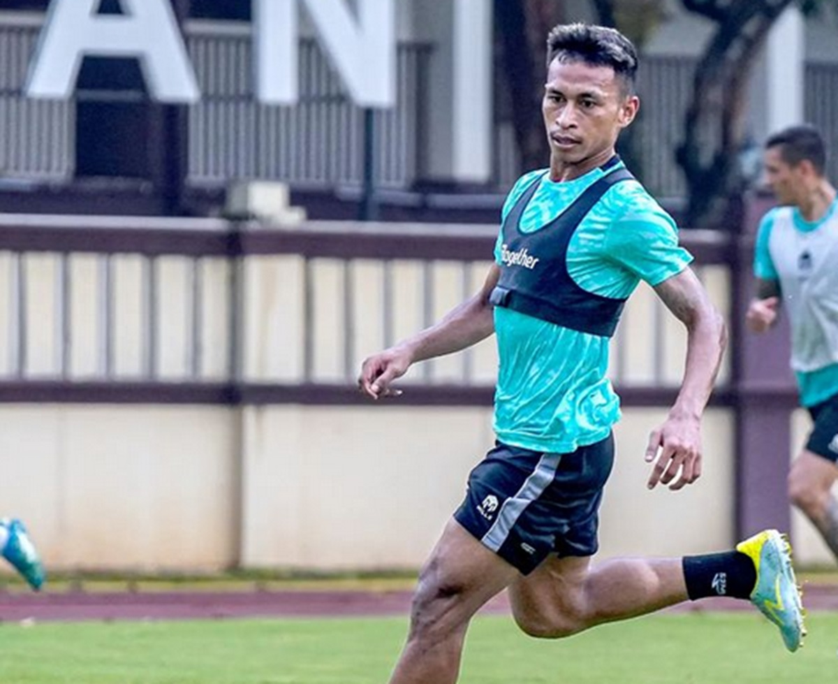 Osvaldo Haay kala membela Bhayangkara FC.