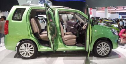 Ilustrasi pajak mobil Suzuki.