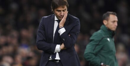 Napoli dikabarkan tertarik datangkan Antonio Conte dalam waktu dekat.