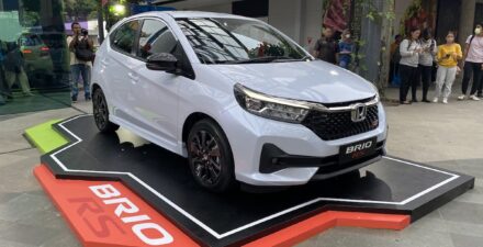 Honda Menggebrak Pasar Otomotif Indonesia dengan Varian Terbaru Accord RS E