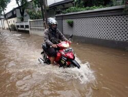 Mobil Terendam Banjir di Bandung? Simak Langkah-Langkah Penting untuk Menjaga Kendaraan Anda