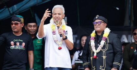 Ganjar Pranowo Bertemu Warga.
