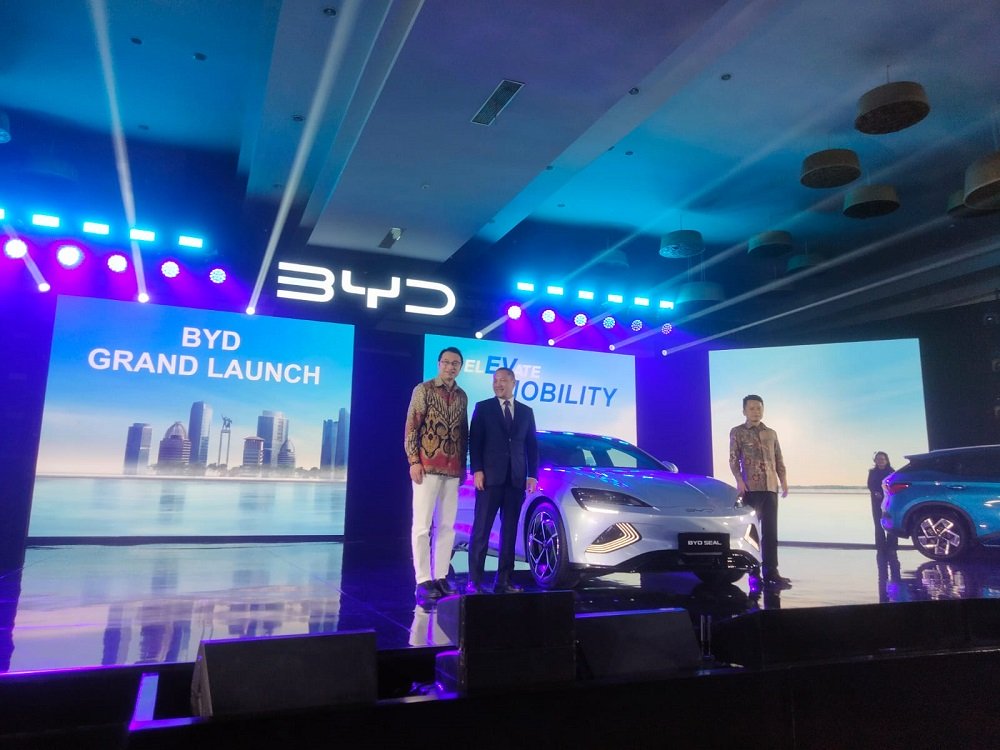 3 mobil listrik BYD resmi masuk Indonesia, berapa harganya?.