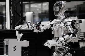 Usai Tesla pamerkan robot bisa lipat baju, BMW pamerkan robot bikin kopi.