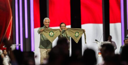 Penampilan Ganjar-Mahfud di Debat Keempat Pemilu 2024.
