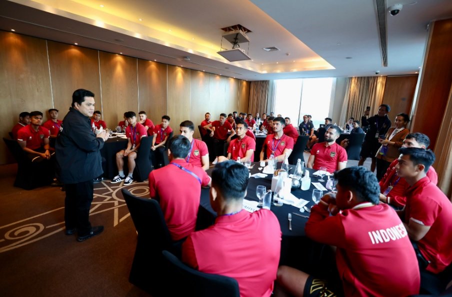 Ketum PSSI, Erick Thohir berikan motivasi jelang Timnas Indonesia vs Jepang di Piala Asia 2023.