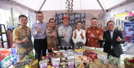 Sinar Mas lewati 2023 dengan semangat kolaborasi.