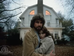 Seramnya Kisah Nyata di Balik Layar ‘The Amityville Horror (1979)’ yang Menjadi Film Kultus