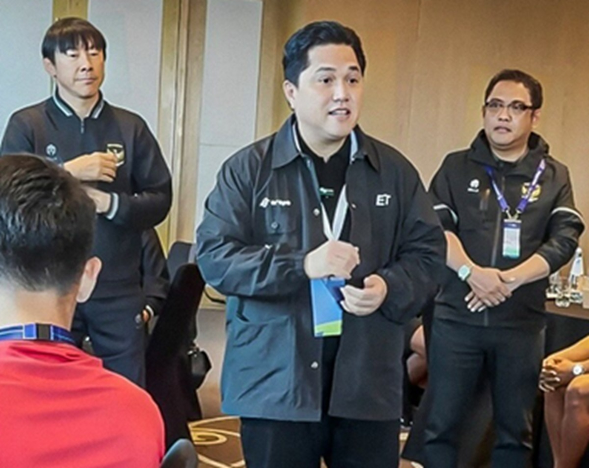 Erick Thohir bicara soal nasib Shin Tae-yong melatih Timnas Indonesia.