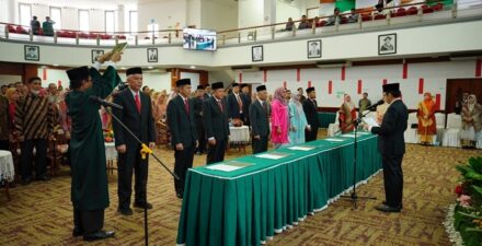 Unand Gelar Pelantikan Pejabat Utama, Empat Wakil Rektor dan Pemimpin Lembaga Terpilih