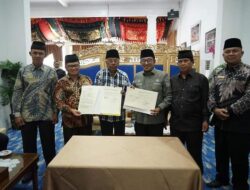 Bupati Tanah Datar Terima Hibah Tanah Dari Niniak Mamak Sikumbang 12 Nagari Peninjauan