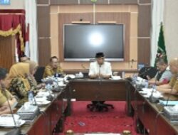Gubernur Mahyeldi Salurkan APBD Rp10 Miliar untuk Jalan Ombilin-Batusangkar