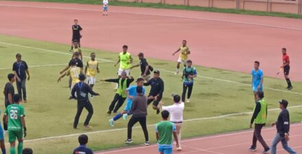 Dua Pemain Persikopa Dilarikan ke Rumah Sakit Akibat Ricuh ; Persikopa Masuk Semi Final Piala Soeratin U-17 Tingkat Nasional