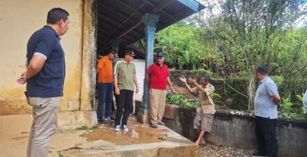 Bupati Pasaman Sabar AS Awali Tahun Baru 2024 Bersama Warga yang Terdampak Bencana Alam