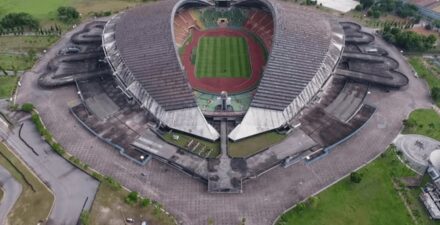 Stadion Shah Alam akan dihancurkan.