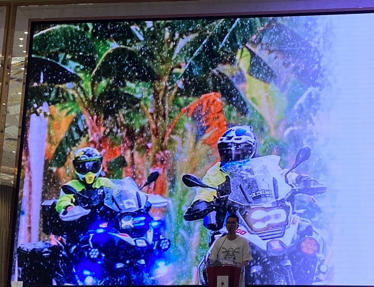 BMW CE 04 siap meluncur di IIMS 2024.