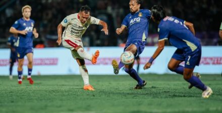 Bali United kalah 0-1 dari Persik Kediri Liga 1 2023-2024 .