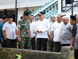 Manfaatkan Hari Libur Nasional, Bupati Pasaman Sabar AS Tinjau Sanitasi di Padang Gelugur