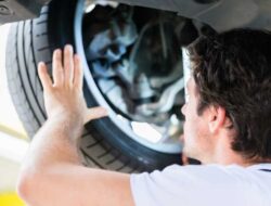 Waspadai Suara Tidak Lazim dari Kaki-kaki Mobil Anda, Mengatasi Masalah Kletek-kletek