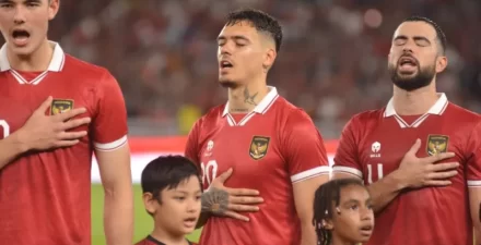 Pemain naturalisasi Timnas Indonesia diremehkan gelandang Timnas Vietnam.