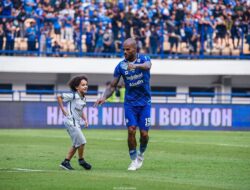 Bojan Hodak Puji Kemampuan Assist David da Silva dalam Laga Persib Bandung