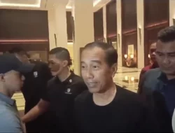 Presiden Jokowi Jenguk Cucu di Hotel Fairmont Jakarta