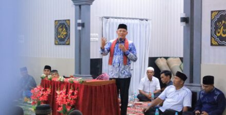 Hadiri Isra’ Mi’raj Di Padang Petok, Bupati Sabar AS Minta Masyarakat Ramaikan Masjid