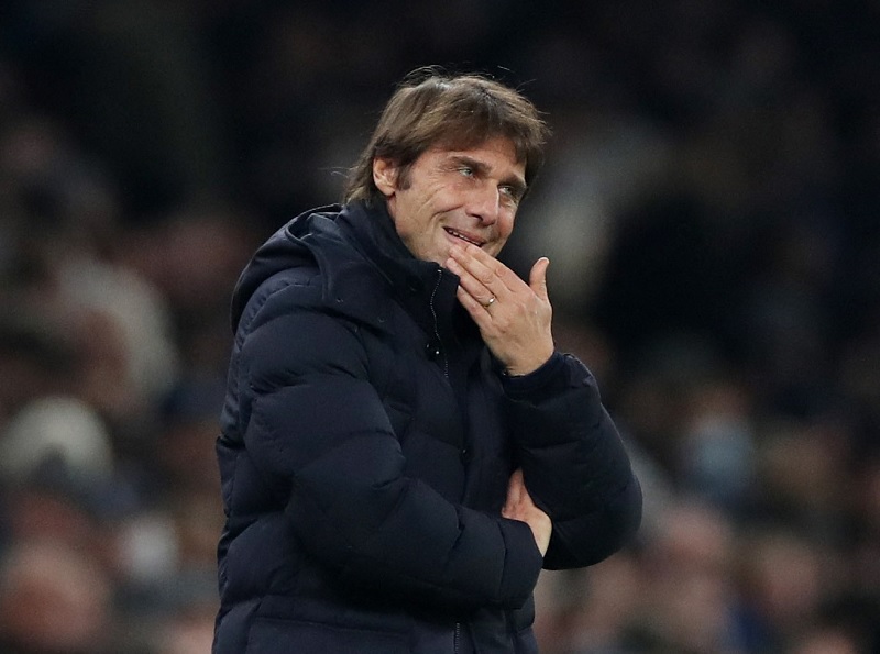 Antonio Conte siap gantikan Thomas Tuchel.