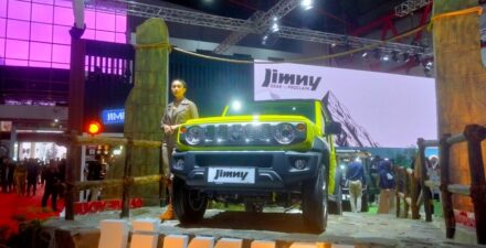Suzuki Jimny 5 pintu sudah dipesan ribuan unit, inden berapa lama?.