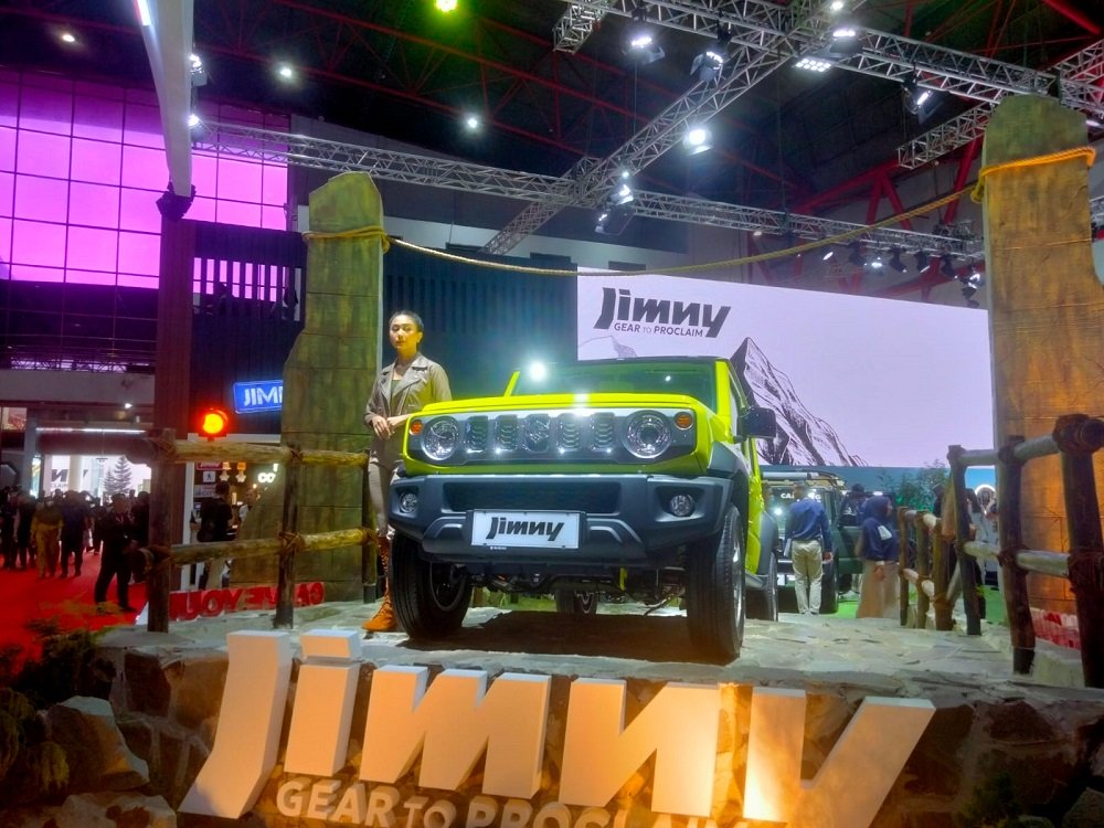 Suzuki Jimny 5 pintu sudah dipesan ribuan unit, inden berapa lama?.