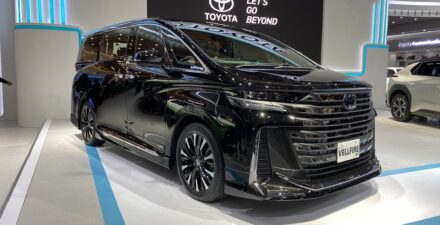 Daftar mobil hybrid yang baru meluncur di IIMS 2024.