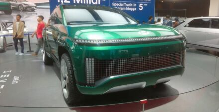 Mobil konsep Hyundai Ioniq 7 dipamerkan di IIMS 2024.