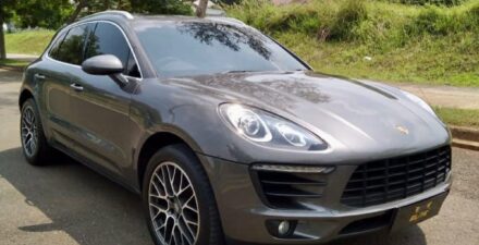 Porsche Macan.