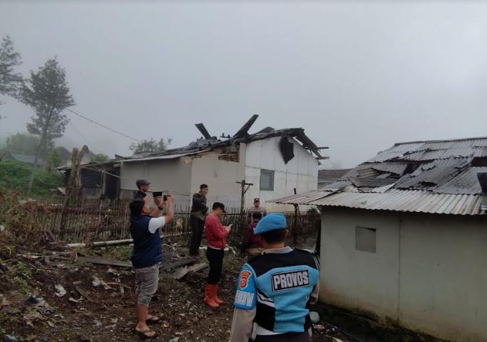 Angin Puting Beliung