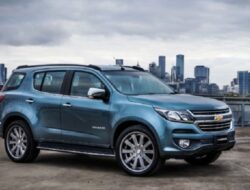 Karakteristik dan Pajak Chevrolet Trailblazer di Indonesia, Perbandingan Generasi dan Penyegaran
