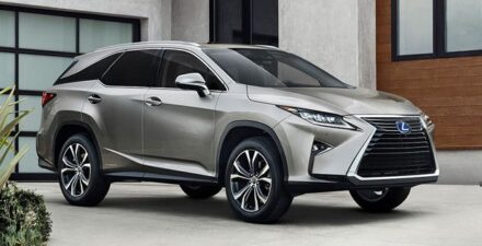Lexus RX 300.
